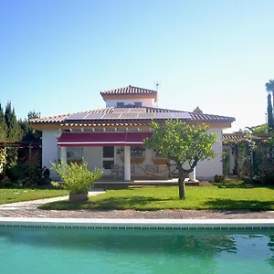 https://chalet-en-sancti-petri.es-andalucia.com