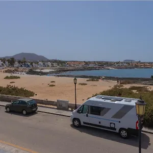 Family 6 Beachfront By Holidays Apartamento